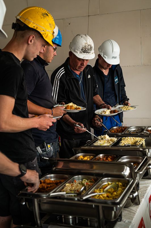 Een lekker hapje voor de harde werkers in Zuidlaren